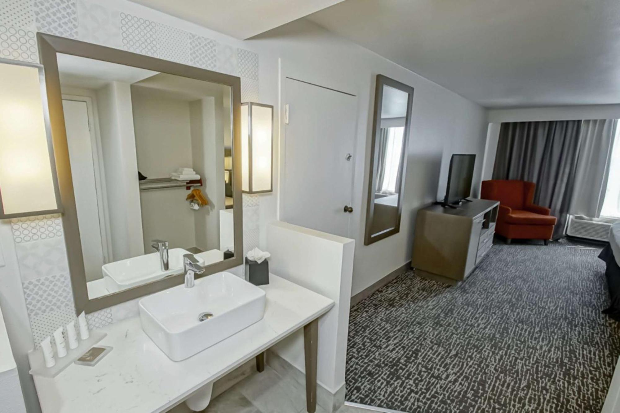 Country Inn & Suites By Radisson, New Orleans I-10 East, La Extérieur photo